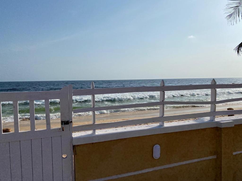 Oceanfront Wavecrest Hotel レッキ エクステリア 写真